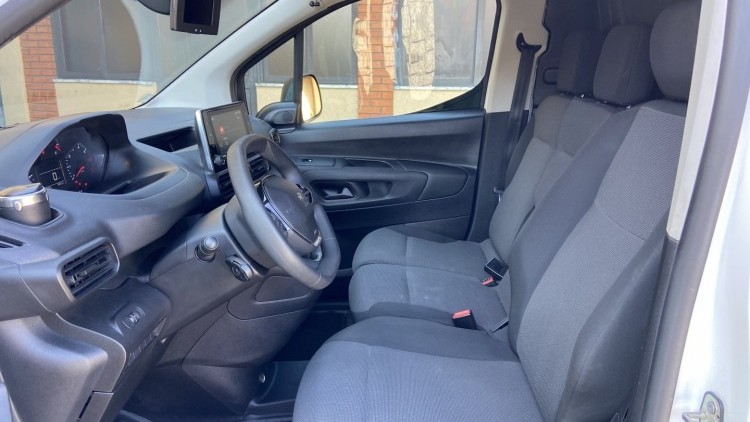 Peugeot Partner 1.6 Hdi 100cv L2(Longa) Premium CarPlay