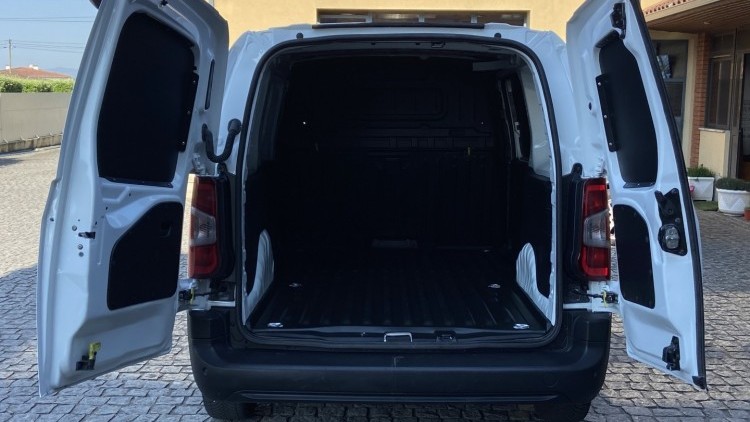 Peugeot Partner 1.6 Hdi 100cv L2(Longa) Premium CarPlay