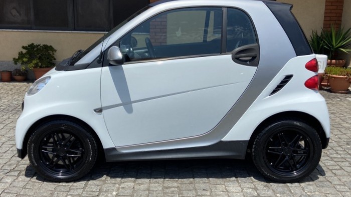 Smart ForTwo Coup&eacute; 0.9i