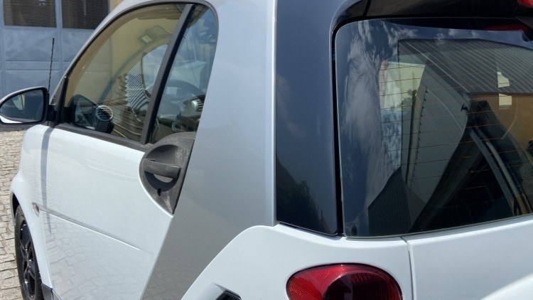 Smart ForTwo Coup&eacute; 0.9i
