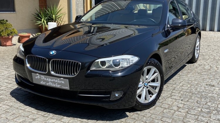 BMW S&eacute;rie 5 - 520 D LUXURY Auto