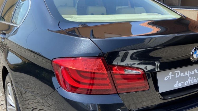 BMW S&eacute;rie 5 - 520 D LUXURY Auto