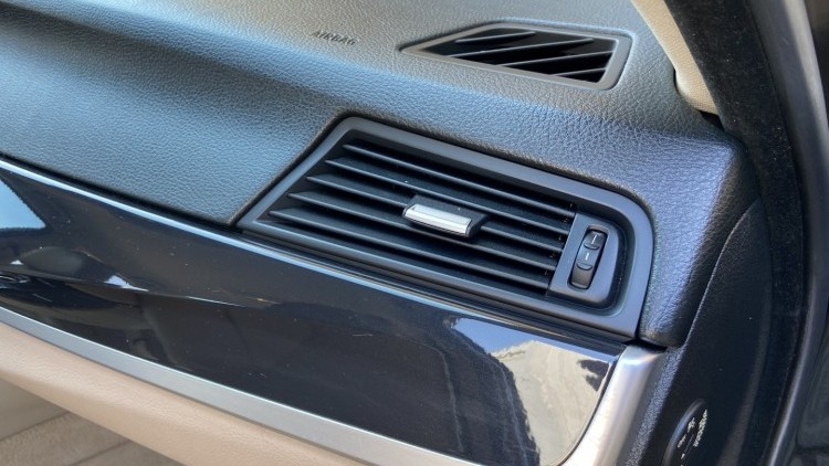 BMW S&eacute;rie 5 - 520 D LUXURY Auto