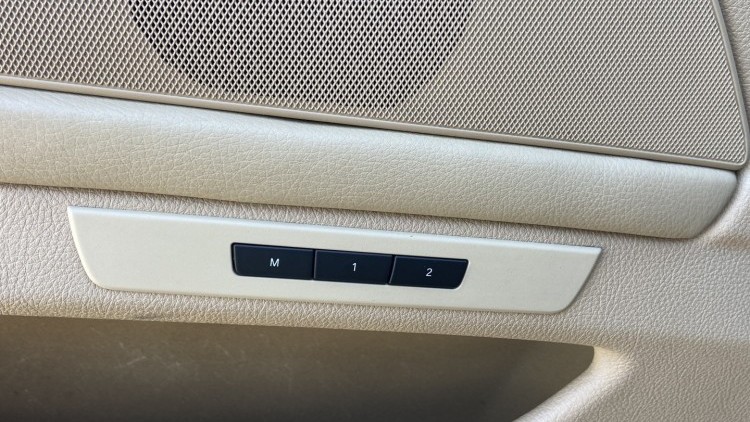 BMW S&eacute;rie 5 - 520 D LUXURY Auto