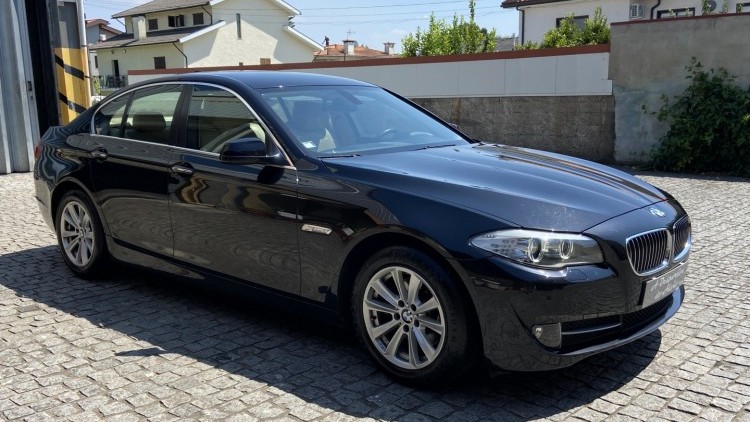 BMW S&eacute;rie 5 - 520 D LUXURY Auto