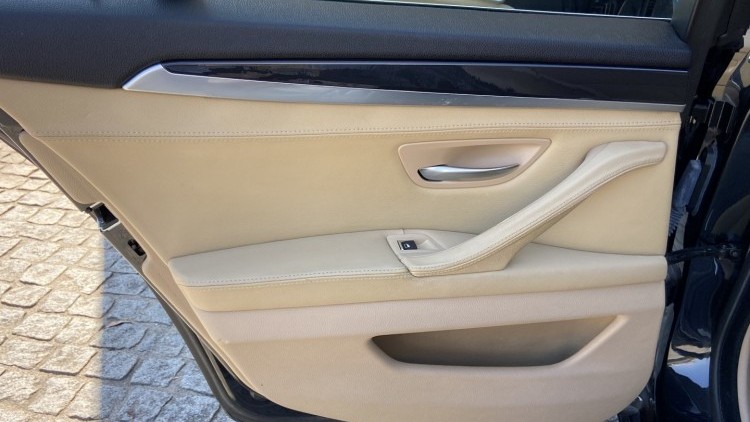 BMW S&eacute;rie 5 - 520 D LUXURY Auto