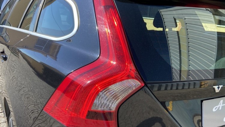 Volvo V60 1.6 D R DESIGN