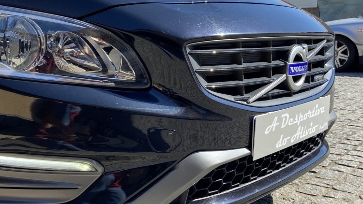 Volvo V60 1.6 D R DESIGN