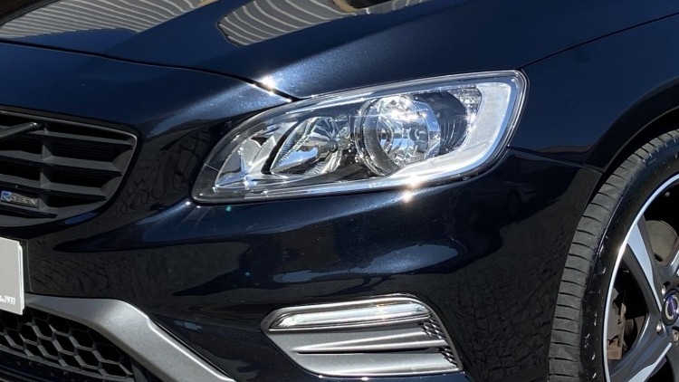 Volvo V60 1.6 D R DESIGN