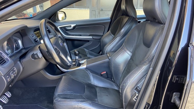 Volvo V60 1.6 D R DESIGN