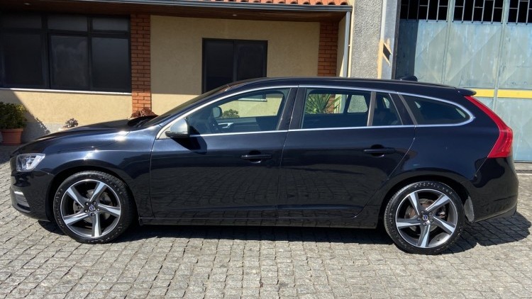Volvo V60 1.6 D R DESIGN
