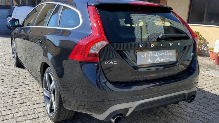 Volvo V60 1.6 D R DESIGN