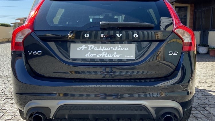 Volvo V60 1.6 D R DESIGN