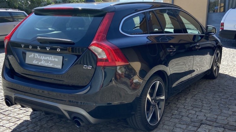 Volvo V60 1.6 D R DESIGN