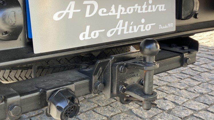 Mitsubishi Canter Fuso 3C15 Tribasculante