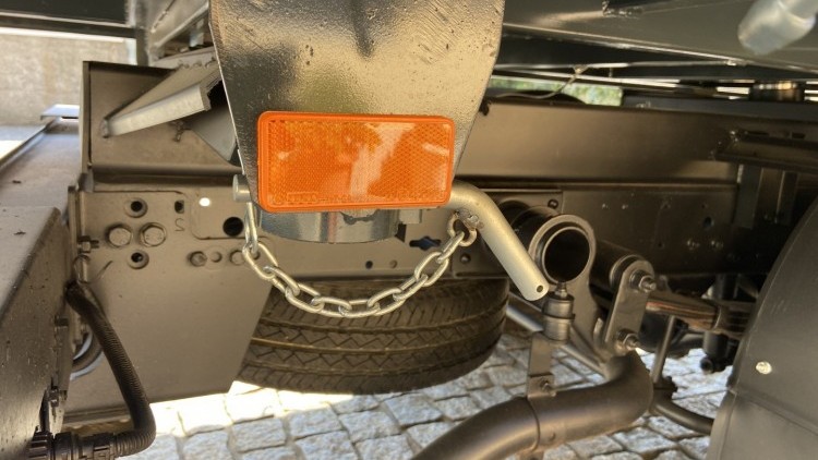 Mitsubishi Canter Fuso 3C15 Tribasculante