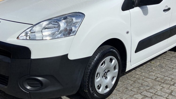 Peugeot Partner 1.6 HDI A/C 3Lug NACIONAL