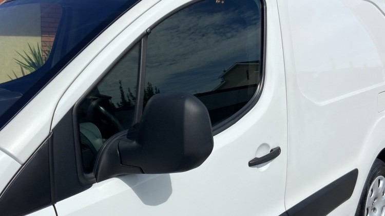 Peugeot Partner 1.6 HDI A/C 3Lug NACIONAL