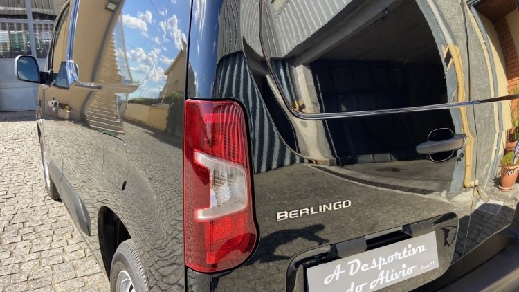 Citro&euml;n Berlingo 1.6 BlueHDI 100cv CARPLAY e CAMARA