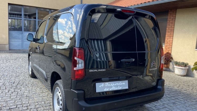 Citro&euml;n Berlingo 1.6 BlueHDI 100cv CARPLAY e CAMARA