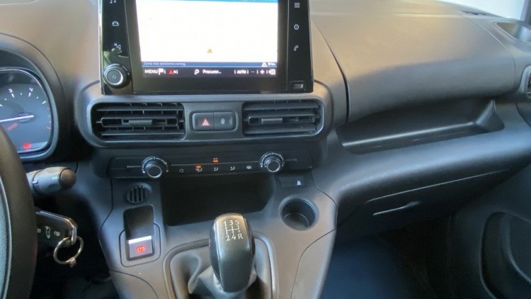 Citro&euml;n Berlingo 1.6 BlueHDI 100cv CARPLAY e CAMARA