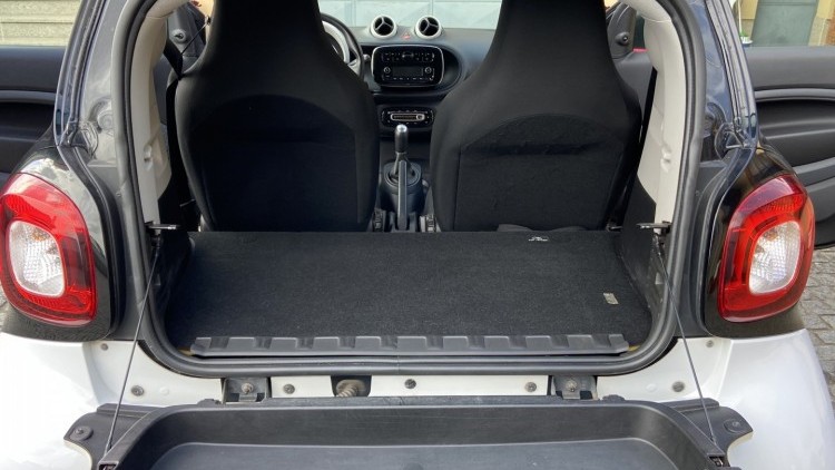 Smart ForTwo Coup&eacute; 1.0i