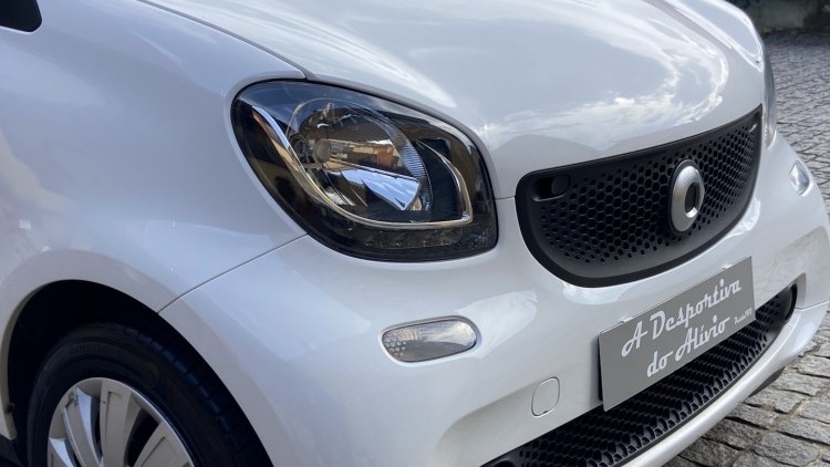 Smart ForTwo Coup&eacute; 1.0i