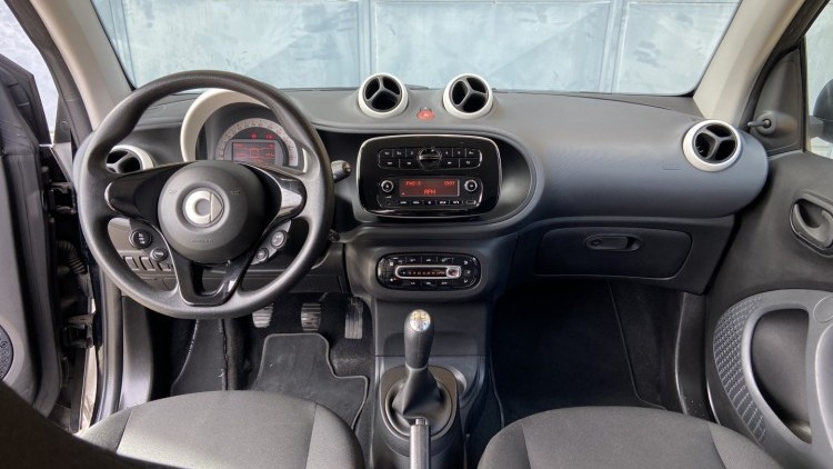 Smart ForTwo Coup&eacute; 1.0i