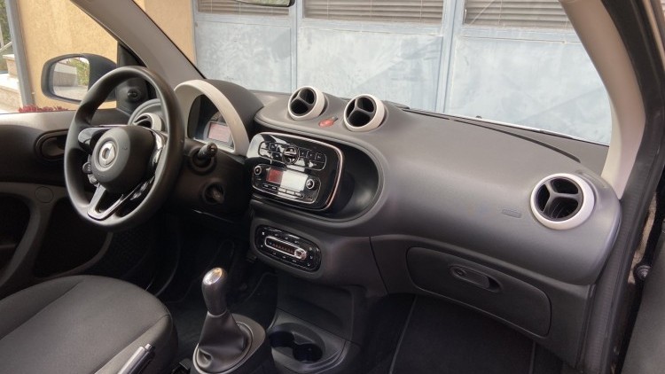 Smart ForTwo Coup&eacute; 1.0i