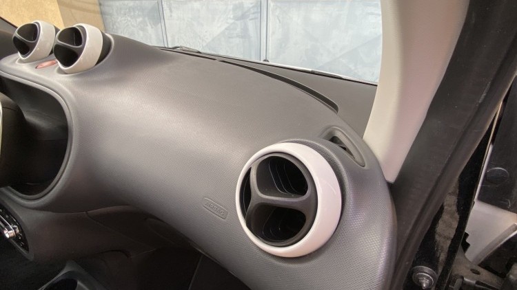 Smart ForTwo Coup&eacute; 1.0i