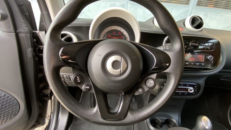 Smart ForTwo Coup&eacute; 1.0i