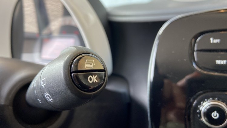 Smart ForTwo Coup&eacute; 1.0i