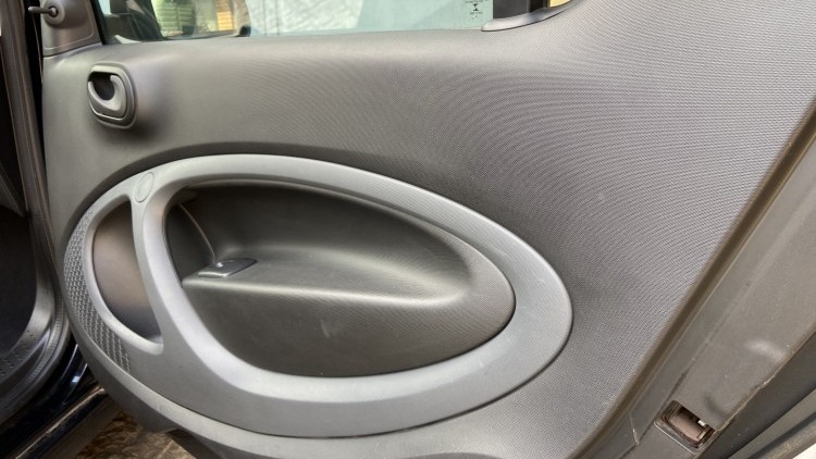 Smart ForTwo Coup&eacute; 1.0i