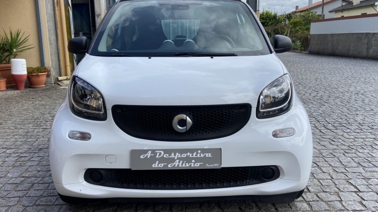 Smart ForTwo Coup&eacute; 1.0i