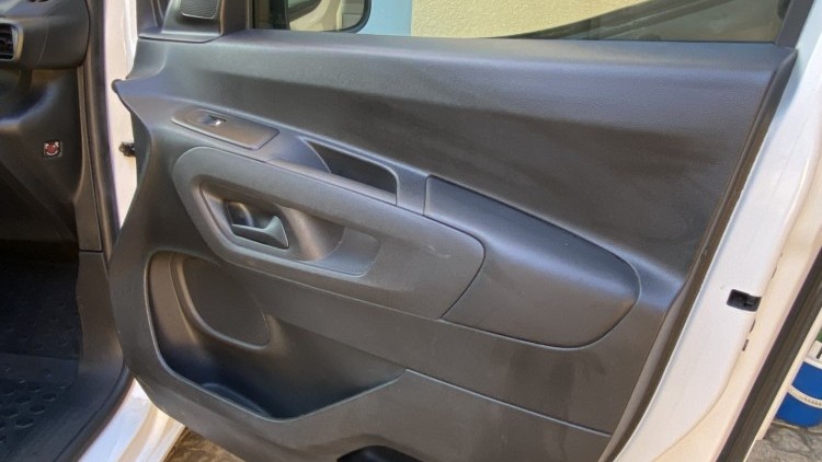 Peugeot Partner 1.6 Hdi 100cv L2(Longa) Premium CarPlay