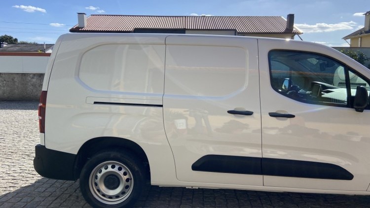 Peugeot Partner 1.6 Hdi 100cv L2(Longa) Premium CarPlay