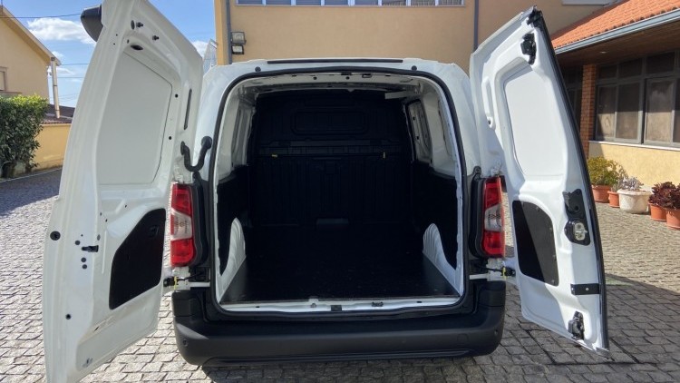 Peugeot Partner 1.6 Hdi 100cv L2(Longa) Premium CarPlay